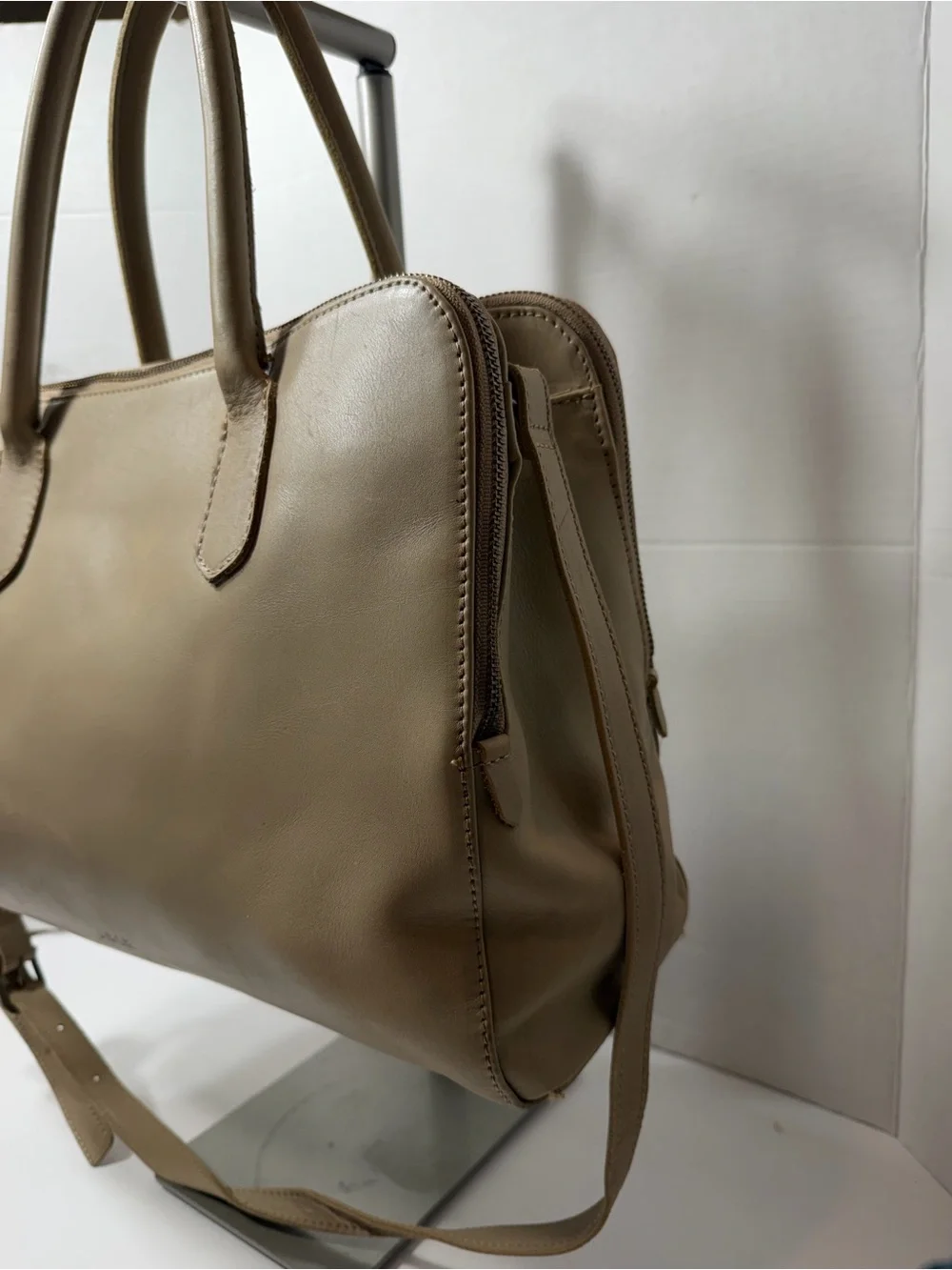 ABLE Classic Structured Tote Bag in Taupe comes with strap - Picture 2 of 7